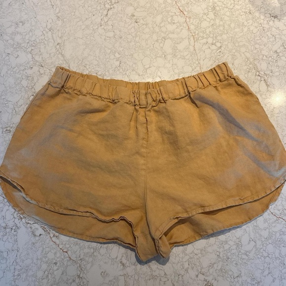 Mate the label 100% linen shorts small - Picture 2 of 6